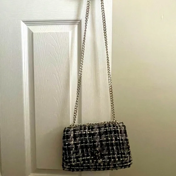 SOLD! NWT Badgley Mischka Crossbody Purse - Picture 4 of 7